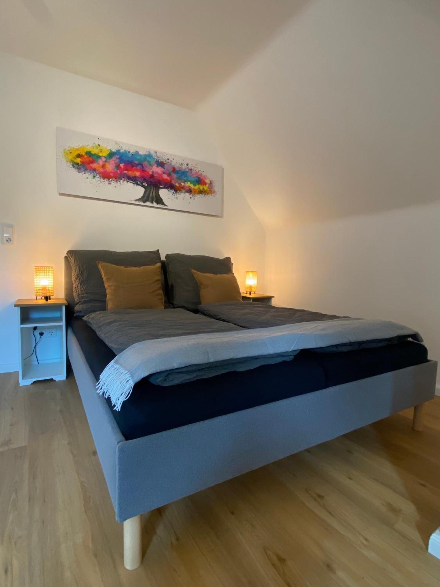Modernes City Apartment Nahe Hbf Emden Exterior foto